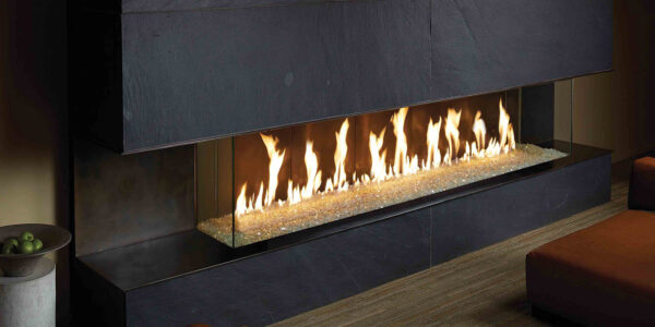 DaVinci Collection - Bay Linear Gas Fireplace - DaVinci Gas Fireplace & Outdoor Fire